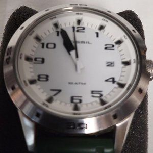 Fossil Diver style watch bright white dial 50mm large